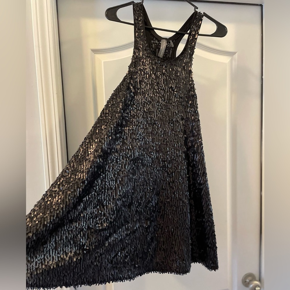 NWOT Norma Kamali All Over Sequin Racer Flared Spring Dress